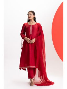 EESHA GUPTA - Red Scalloped Festive Kurta with Pant and Dupatta