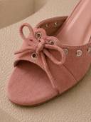 Pink color option, Currently selected
