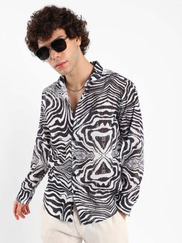 Campus Sutra - Mens Daisy Charcoal Black Zebra-Kaleidoscopic Shirt