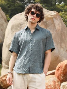 Campus Sutra - Mens Ash Grey Crumple-Tactile Shirt