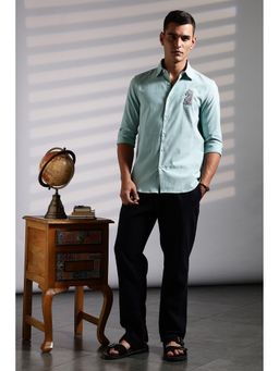 Eszett - Men Green Solid Full Sleeves Casual Shirt