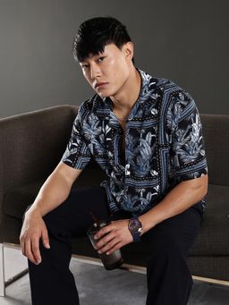 Eszett - Men Blue Self Design Half Sleeves Casual Shirt