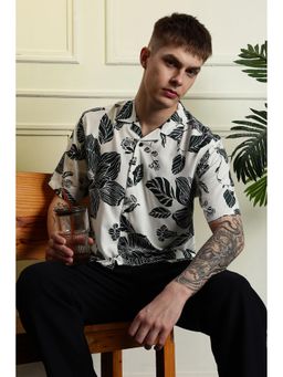 Eszett - Men White Floral Half Sleeves Casual Shirt