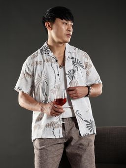 Eszett - Men Grey Printed Half Sleeves Casual Shirt