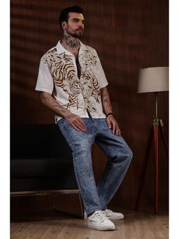 Eszett - Beige Men Beige Self Design Half Sleeves Casual Shirt