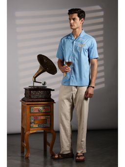 Eszett - Men Blue Solid Casual Shirt