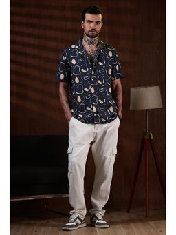 Eszett - Men Navy Blue Cotton Abstract Casual Shirt