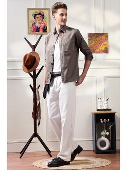 Eszett - Men Copper Cotton Solid Casual Shirt