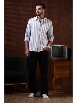 Eszett - Men Grey Cotton Stripes Casual Shirt
