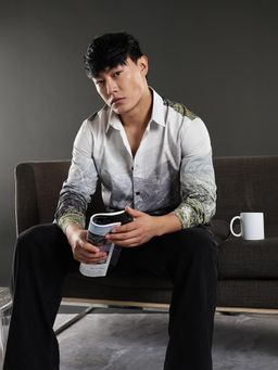 Eszett - Men Multi Color Cotton Graphic Casual Shirt