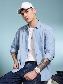 Eszett - Men Blue Denim Solid Casual Shirt