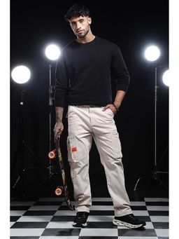 Eszett - Black Solid Regular Fit T-Shirt