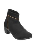 Black color option, Sold out, Currently selected