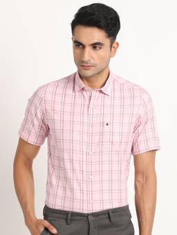 Turtle - Men Cotton Slim Fit Light Pink Checkered Casual Shirt