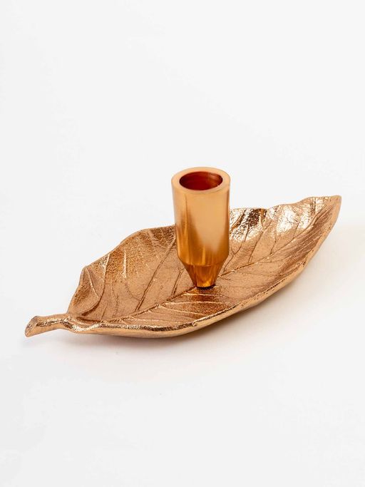 Kaniry Artise of Novelty Ash Candle Holder