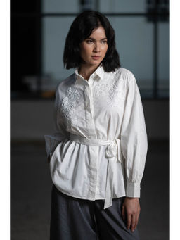 ORIGANI - White Rose Embroidered Shirt with Belt