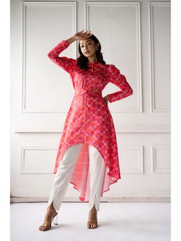Label Rishmaan - Pink Tulip Printed Collar Neck Kurta and Pant (Set of 2)