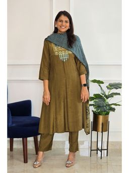 Pink Tree - Green Muslin Embroidered Kurta with Pant and Dupatta
