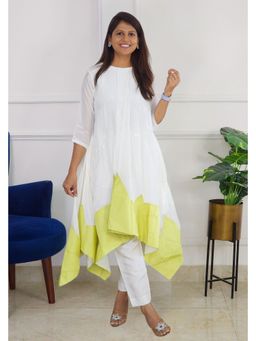 Pink Tree - White Silk Embellished/Sequined Kurta with Pant