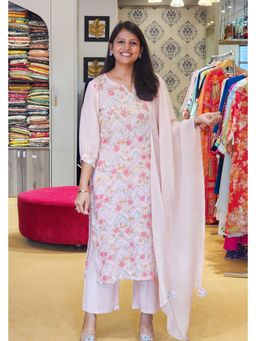 Pink Tree - Pink Linen Printed Kurta with Pant and Dupatta