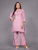 Pink color option, Currently selected