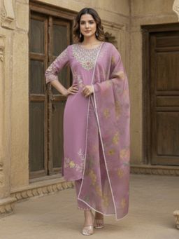Autumnlane - Yami Rose Embroidered Kurta and Pant with Dupatta
