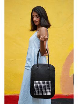 Miri - Black Handcrafted Emma Laptop Bag (Upto 14")
