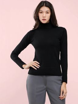 FableStreet - Black Livsoft Turtle Neck Sweater