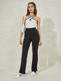 Styli - Women Black Straight Fit Leggings