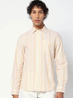 GAP - Vertical Striped Spread Collar Shirt