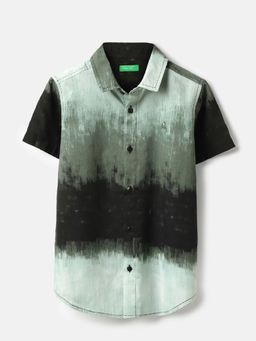 United Colors of Benetton - Green Abstract Regular Fit Shirt