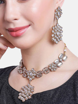 Estele - Gold Plated Illuminating Jewellery Set with Kundan for Women