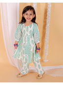 Green color option, Sold out, Currently selected