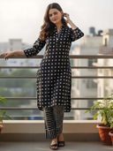 Black color option, Currently selected