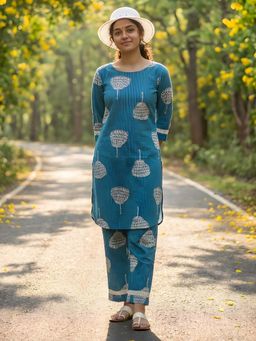 Shaily - Women's Rama Floral Printed Pure Flex Blue Cotton Co-ord Set
