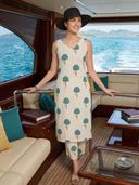 Off White color option, Currently selected