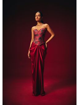 Roze - Zyra Red Solid Maxi Skirt