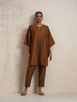trueBrowns - Brown Silk Solid Kaftan Kurta with Pant (Set of 2)