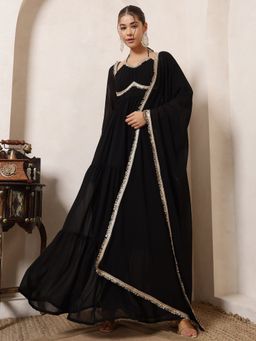 Deebaco - Black Halter Neck Dress With Dupatta