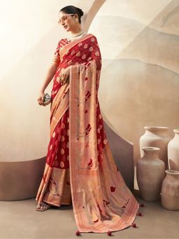 Elora - Pure Georgette Floral Printed Saree (Red)