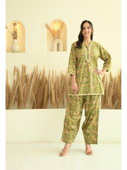 LOVE CHIC - Green Sanganeri Farshi Co-ord Set