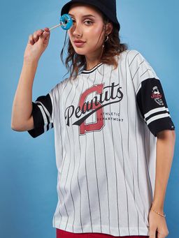 Bewakoof - Official Peanuts Women's White & Black All Over Printed Oversized T-shirt