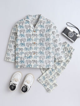The Magic Wand - Off White Printed Regular Shirt and Pyjama (Set of 2)