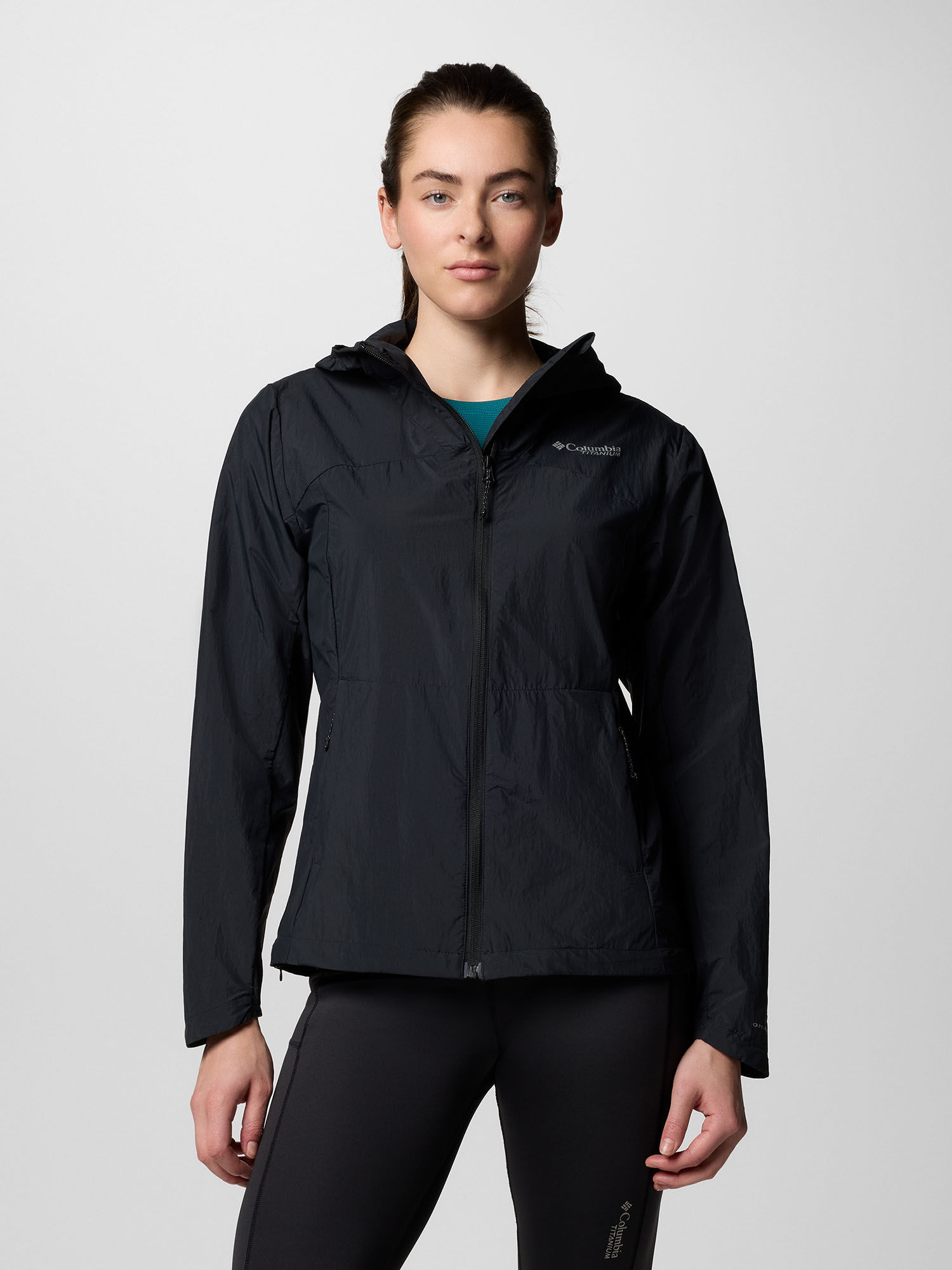 columbia Women Black Omni Shield Loop Trail Iii Windcheater-picture-30