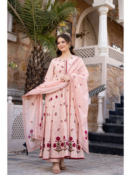 WOOMN - Women Pure Cotton Floral Peach Kurta with Pant and Dupatta