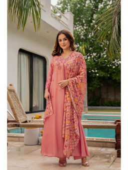 WOOMN - Women Chanderi Embroidered Pink Kurta with Pant and Dupatta