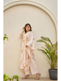 WOOMN - Women Pure Cotton Floral White Kurta with Pant and Dupatta