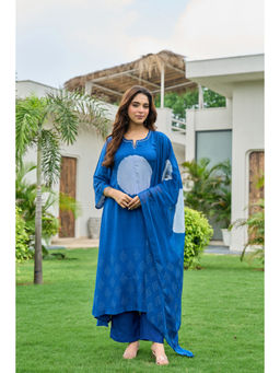 WOOMN - Women Muslin Silk Ombre Blue Kurta with Pant and Dupatta