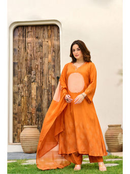 WOOMN - Women Muslin Silk Ombre Orange Kurta with Pant and Dupatta