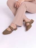 Brown color option
